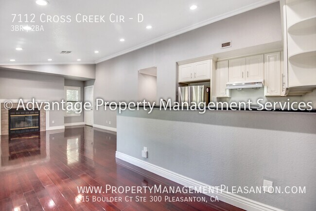 Foto del edificio - 7112 Cross Creek Cir
