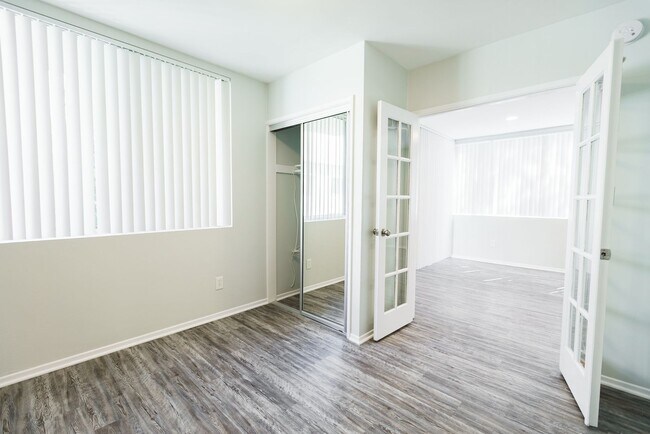 Foto del interior - 816 S. Bundy Dr