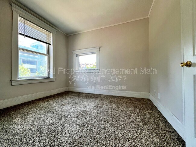 Foto del edificio - 4425 John R St