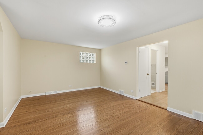 Foto del edificio - 3840 S Wolcott Ave