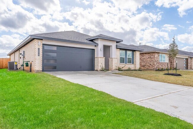 Building Photo - 30019 Reagans Rnch Dr