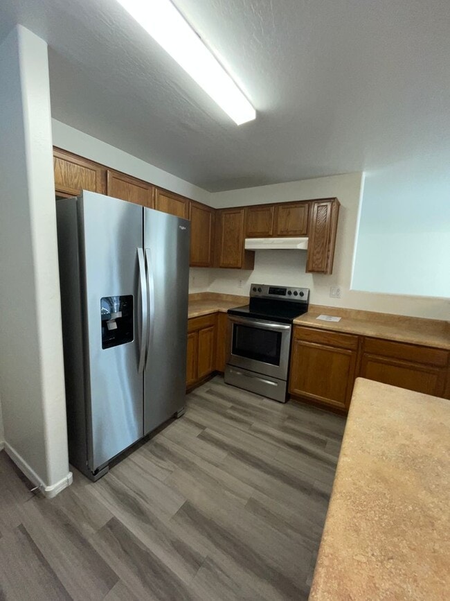 Building Photo - READY TO VIEW NOW! BRAND NEW CARPET Gorgeo...