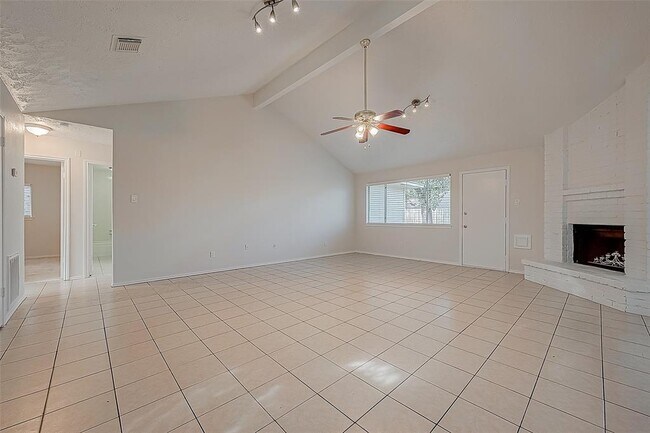 Foto del edificio - 1514 Jo Ann Ln