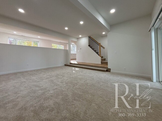 Building Photo - Beautiful 3-Bd Effectively Newly Construct...