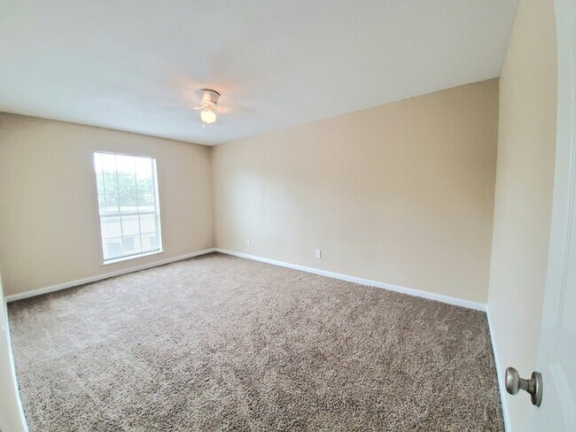 Foto del edificio - 4531 Altamesa - Duplex in SW Fort Worth