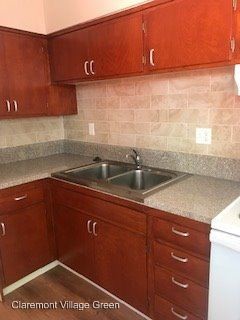 Foto del edificio - 630 W Bonita Ave