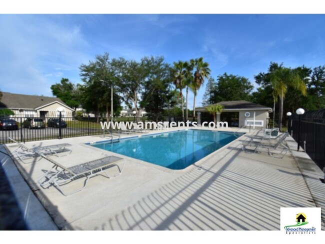 Building Photo - Nice 3 Bed 2 bath villa In Lakeside