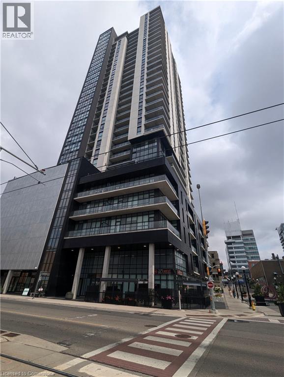 Building Photo - 60 Charles St W