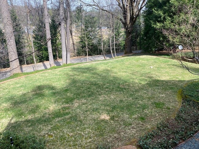 Building Photo - 12609 Oak Cir
