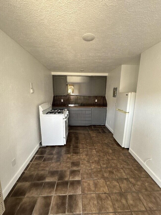 Foto del edificio - Charming Downtown Studio Apartment Perfect...