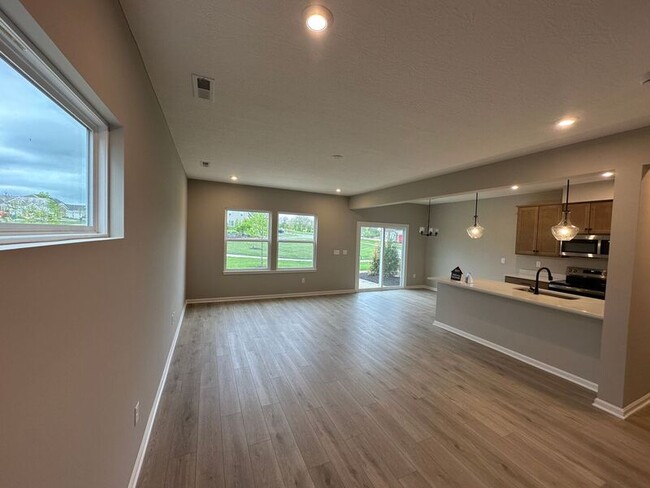 Building Photo - 1637 Autumn Spice Pl