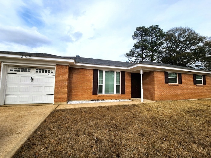 Coming Soon! 3 Bedroom in Wake Village House Rental in Wake Village