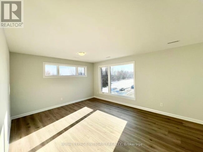 Photo du bâtiment - 1118 Creekway Private