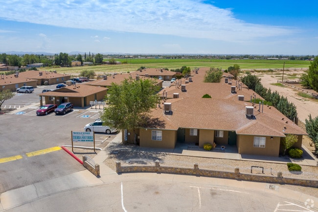 Building Photo - Milagro Apartments