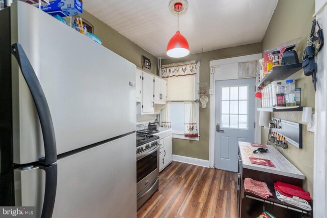 Foto del edificio - 4705 Amberley Ave