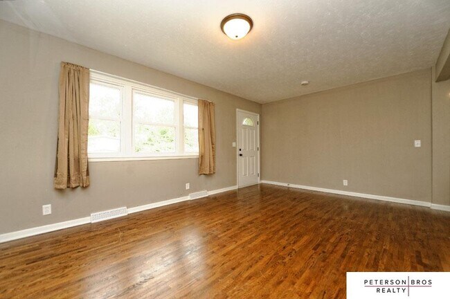 Building Photo - 3109 S 56th St