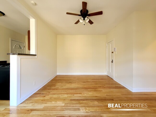 Foto del edificio - 2842 N Orchard St