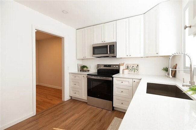 Building Photo - 4334 Randall Dr