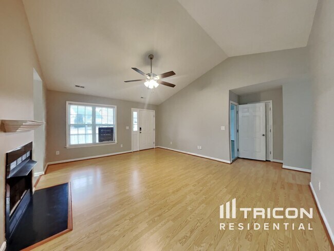 Building Photo - 105 Haven Grove Trail