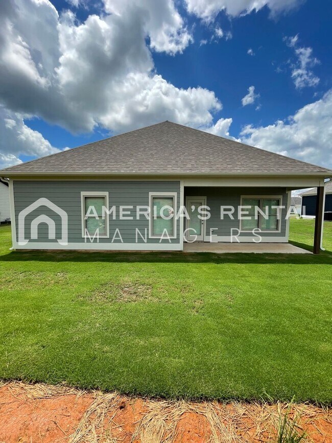 Building Photo - REDUCED PRICING!!! - Home for Rent in Tuscaloosa, AL!!! Available to view now!!!