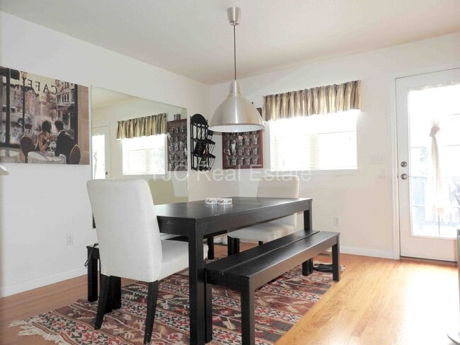 Building Photo - Central Park Home For Rent! Corner Unit!
