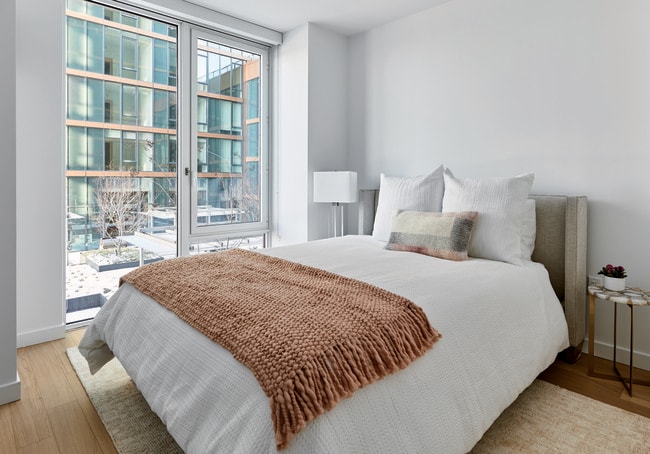 Interior Photo - 10 Halletts Point