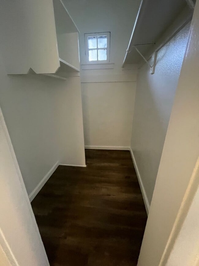 Interior Photo - Windsor Court