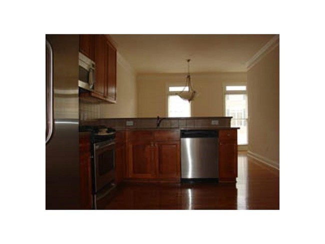 Building Photo - 2460 Oak Grove Vista