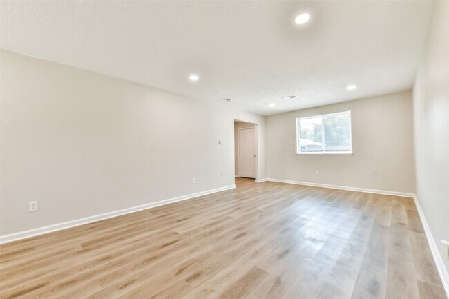 Foto del edificio - 515 Bellmar Ln