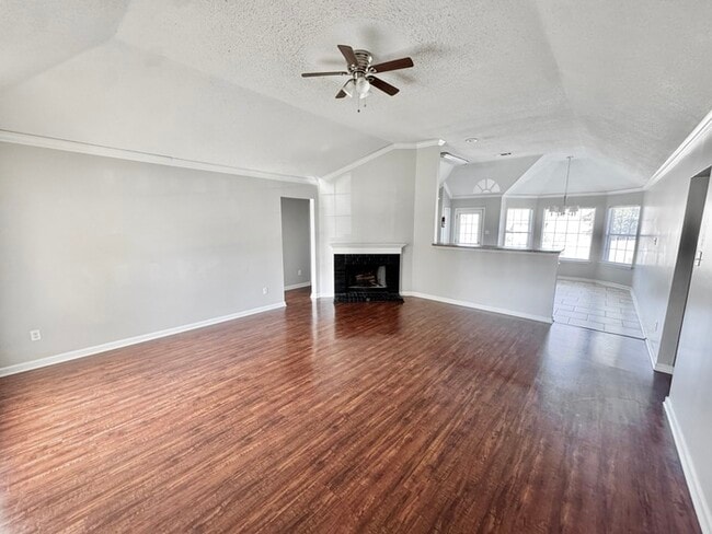 Building Photo - 55 Oak Ridge Cove
