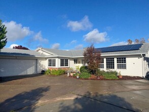 Building Photo - 7597 Terra Linda Way