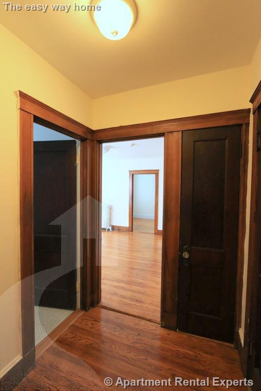Foto del edificio - 156-158 Summer St Unit #104