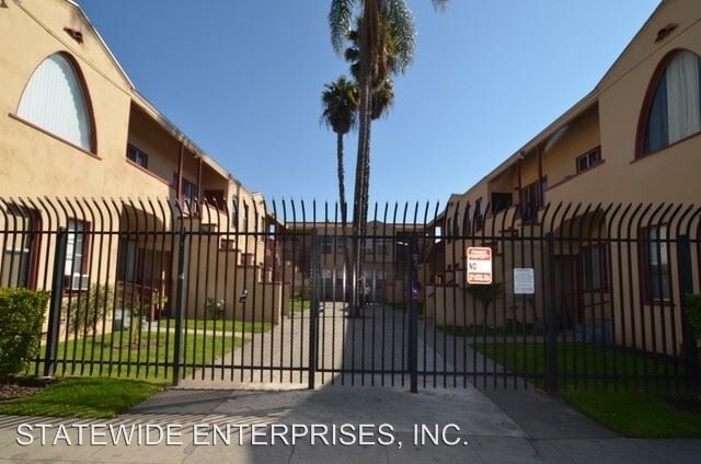 Foto del edificio - 822 N Marine Ave