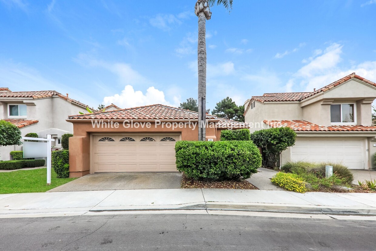 Primary Photo - 3 Bedroom with Loft Irvine Home