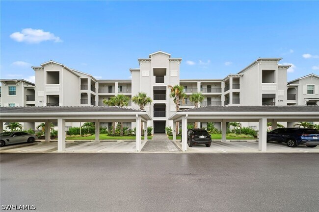 Building Photo - 15275 Grn Acrs Ave