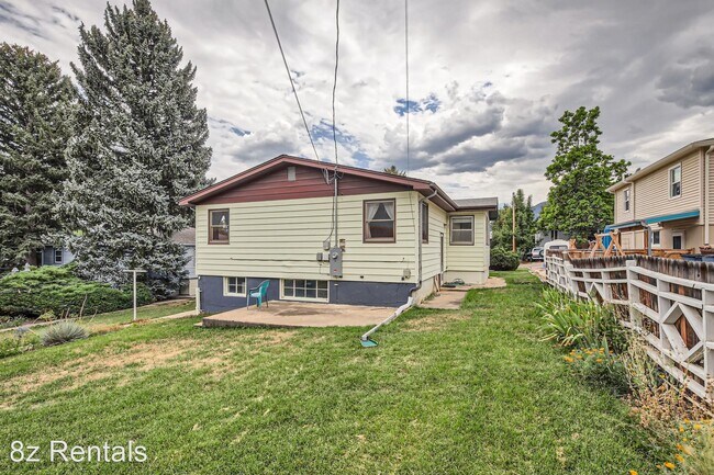 Foto del edificio - 3 br, 2 bath House - 425 Iris Avenue