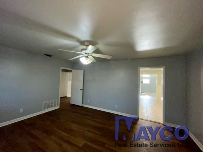 Building Photo - 3 Bedroom 2 Bath Home in Bossier!