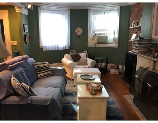 Foto del edificio - 330 Washington St