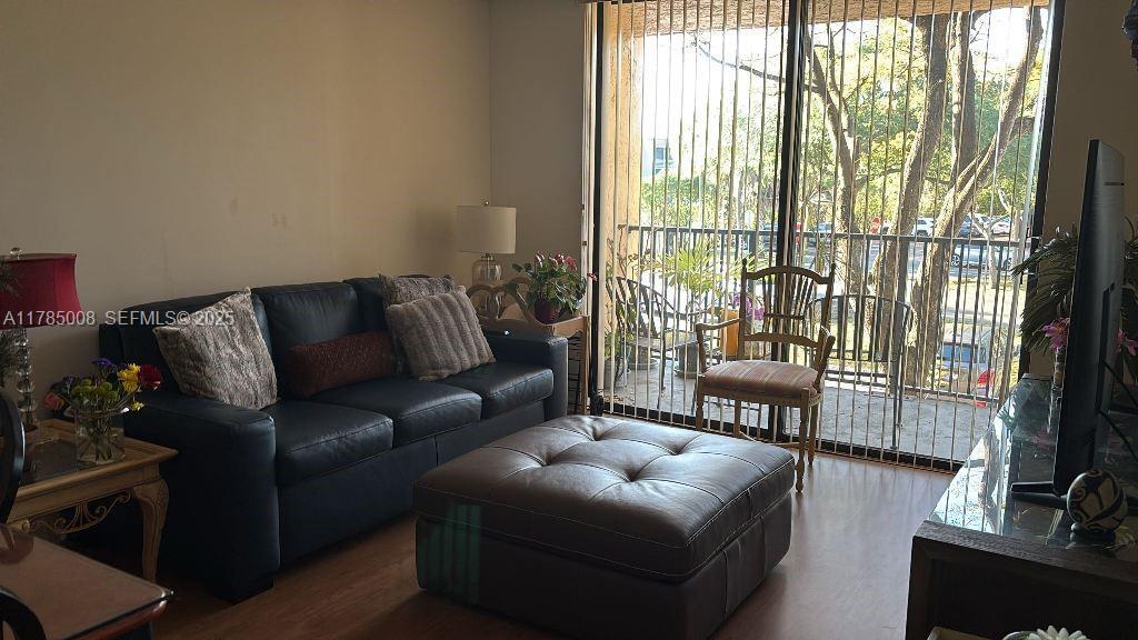 Foto principal - 14211 N Kendall Dr