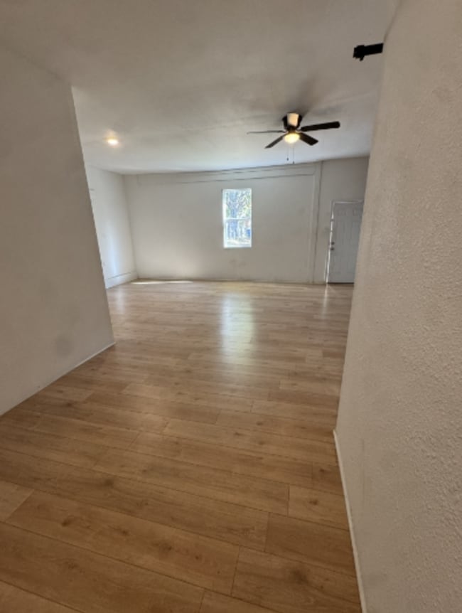 Building Photo - 1466 S Worth Ave