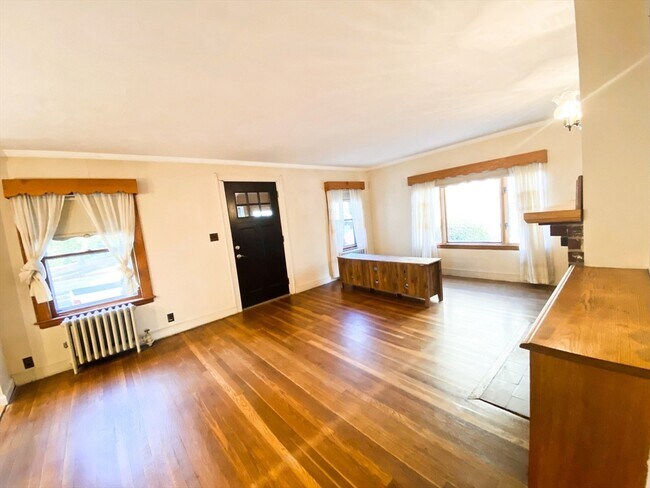 Foto del edificio - 143 Shore Dr