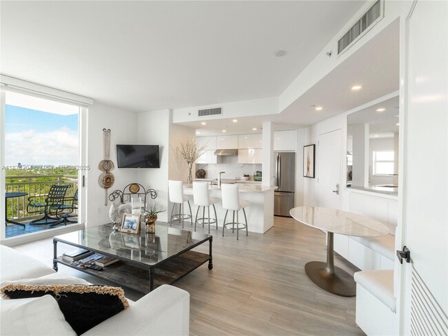 Foto del edificio - 2475 Brickell Ave