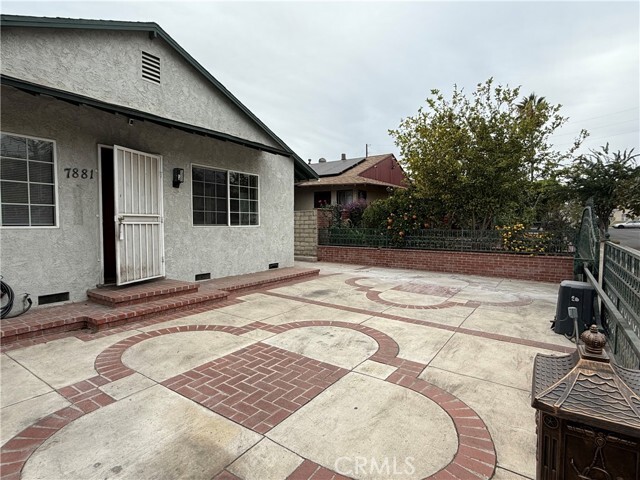 Building Photo - 7881 Claybeck Ave