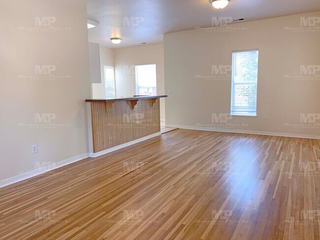 Foto del edificio - House on Howes!