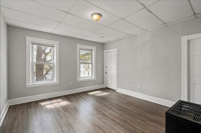 Building Photo - 34 Esther St