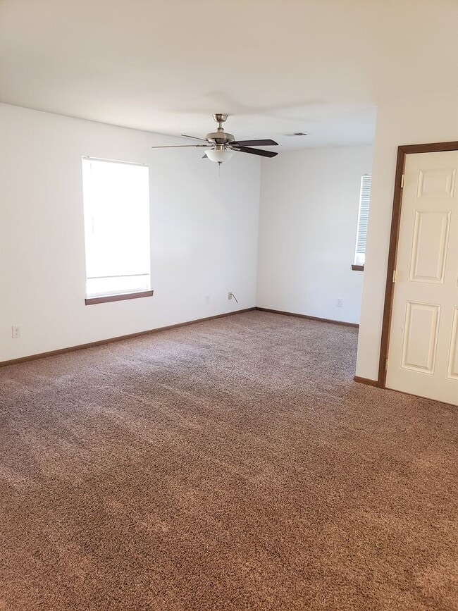 Building Photo - Upstairs Four Bedroom Apartment by Quality Home Management