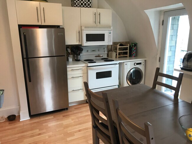 Photo du bâtiment - 401 Daly Ave