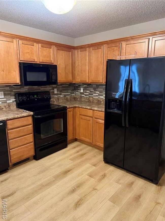 Building Photo - 56 Helena Ct