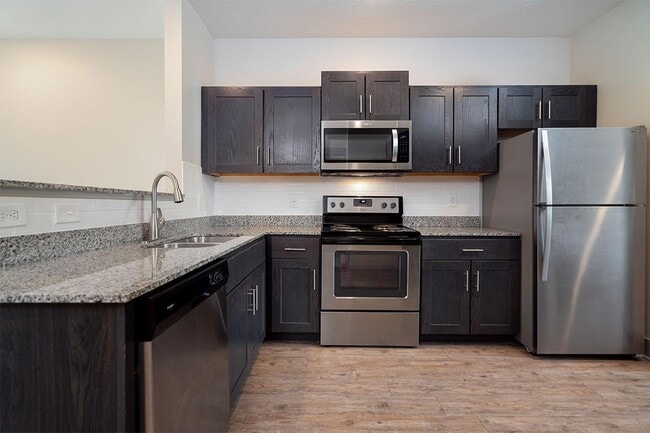 Building Photo - Meadow Creek Flats