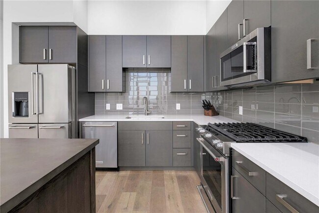 Foto del edificio - 222 West Ave